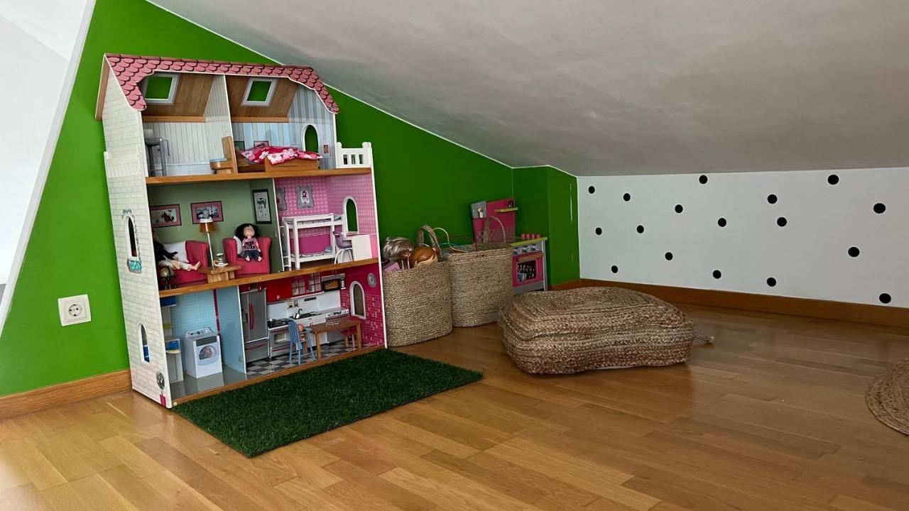 Atico De Diseno Con Terraza En El Centro De Olotアパートメント エクステリア 写真
