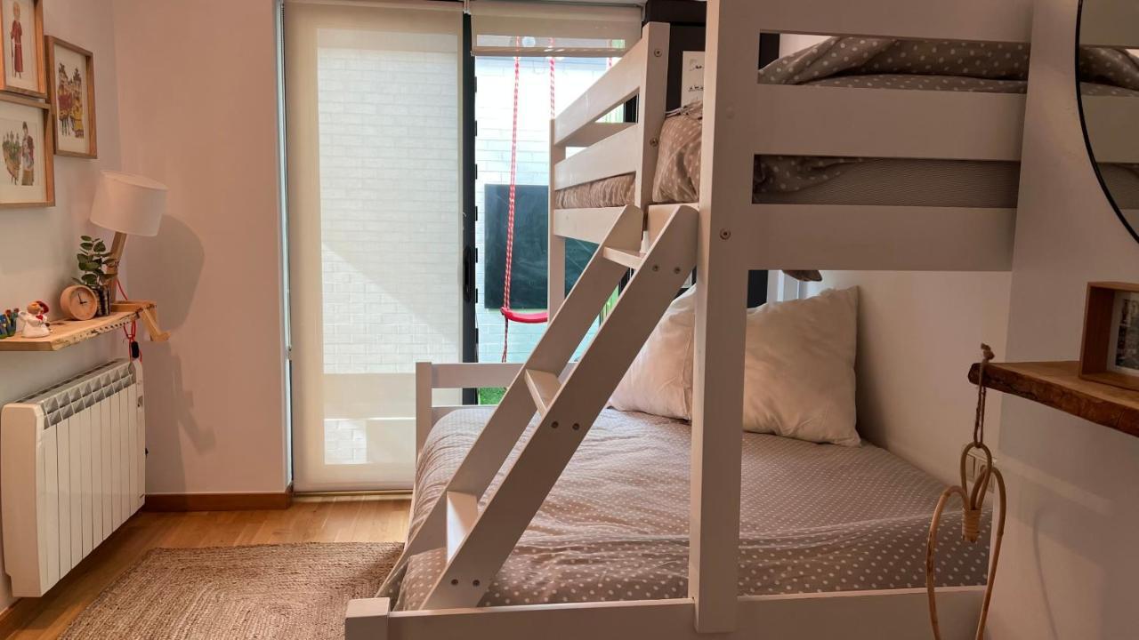 Atico De Diseno Con Terraza En El Centro De Olotアパートメント エクステリア 写真