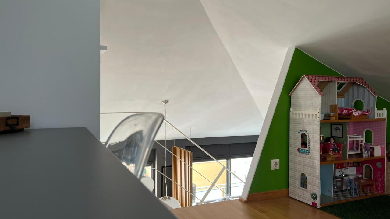 Atico De Diseno Con Terraza En El Centro De Olotアパートメント エクステリア 写真